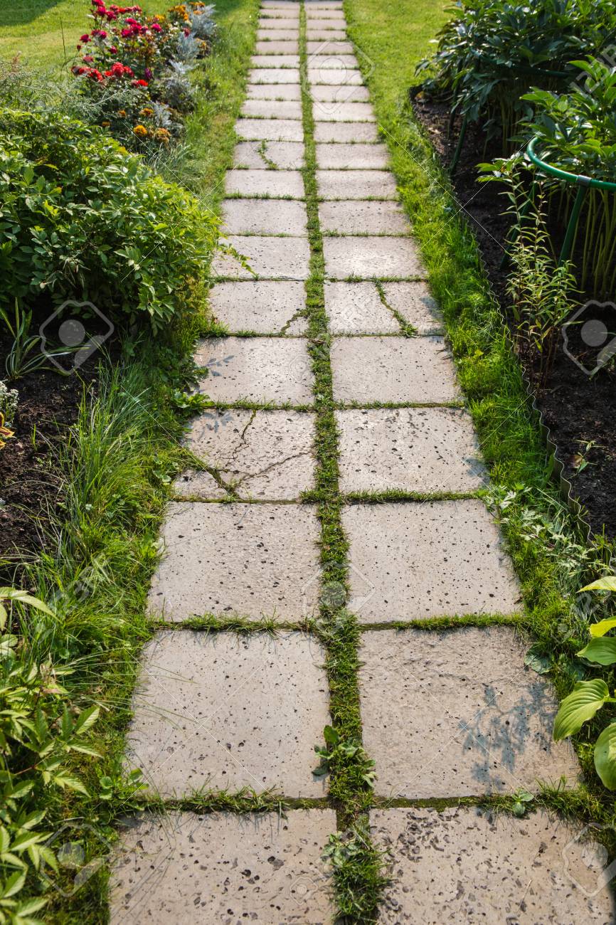 8 Best Outdoor Tiles For Garden 2020 Buyer's Guide - Best Garden Outdoor